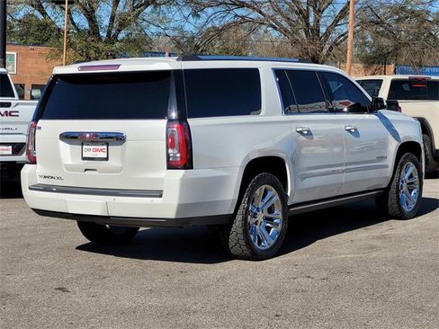 Used 2019 GMC Yukon XL Denali w/ Denali Ultimate Package image 4