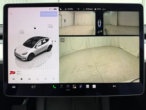 Used 2024 Tesla Model Y Long Range AWD/4WD image 24