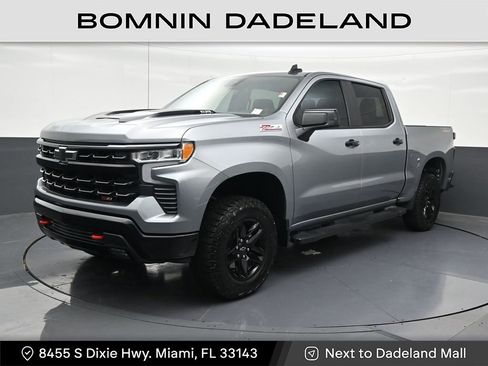 Used 2024 Chevrolet Silverado 1500 LT Trail Boss w/ Convenience Package II AWD/4WD image 1
