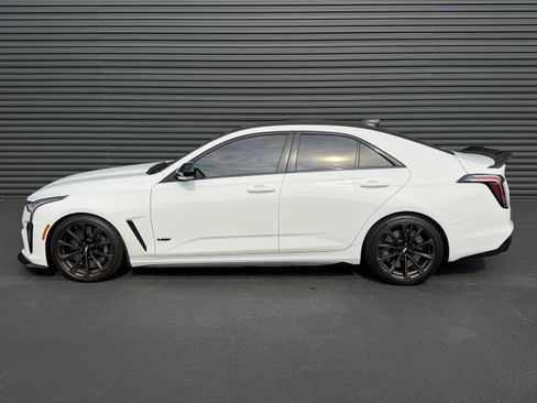 Used 2022 Cadillac CT4 V Blackwing w/ Technology Package RWD image 2