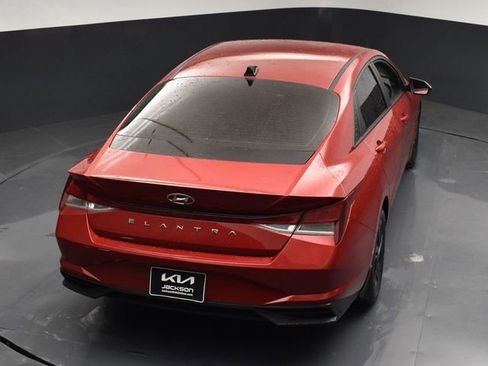 Used 2023 Hyundai Elantra SEL image 46