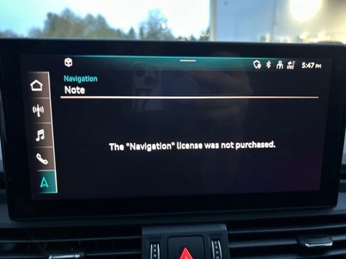 Used 2024 Audi Q5 e Premium Plus w/ Premium Plus Package image 26