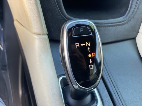 Used 2018 Cadillac XT5 Luxury w/ Driver Awareness Package image 15