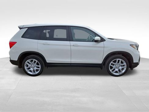 Used 2025 Honda Passport EX-L image 16