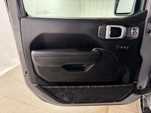 Used 2022 Jeep Wrangler Unlimited Sport image 13