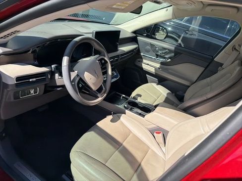 Certified 2023 Lincoln Corsair Reserve image 6