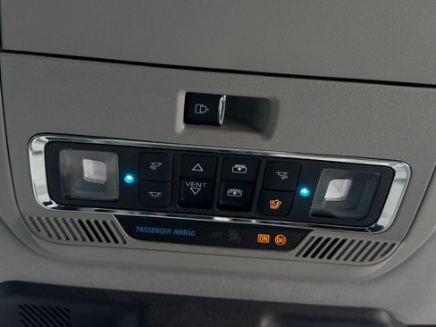 Used 2024 Ford F450 Limited w/ FX4 Off-Road Package image 46