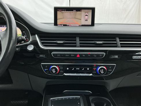 Used 2019 Audi Q7 3.0T Premium Plus AWD/4WD image 31