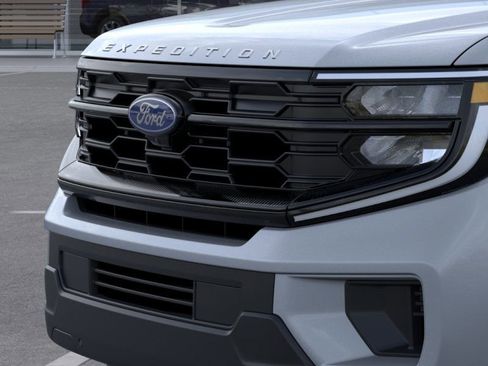 New 2025 Ford Expedition Active image 39