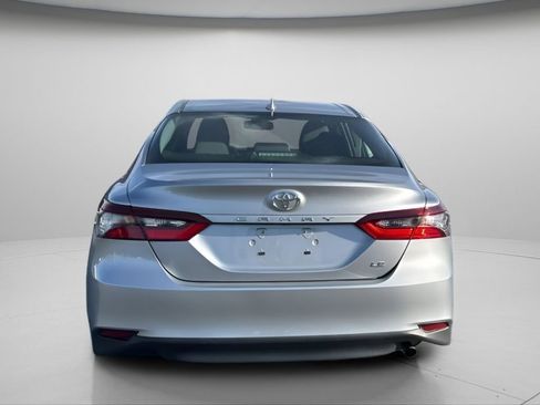 Used 2024 Toyota Camry LE w/ Convenience Package image 5