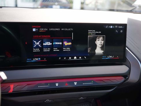 Used 2025 BMW X3 M50 w/ Premium Package image 21