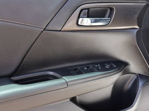 Used 2016 Honda Accord Sport image 37