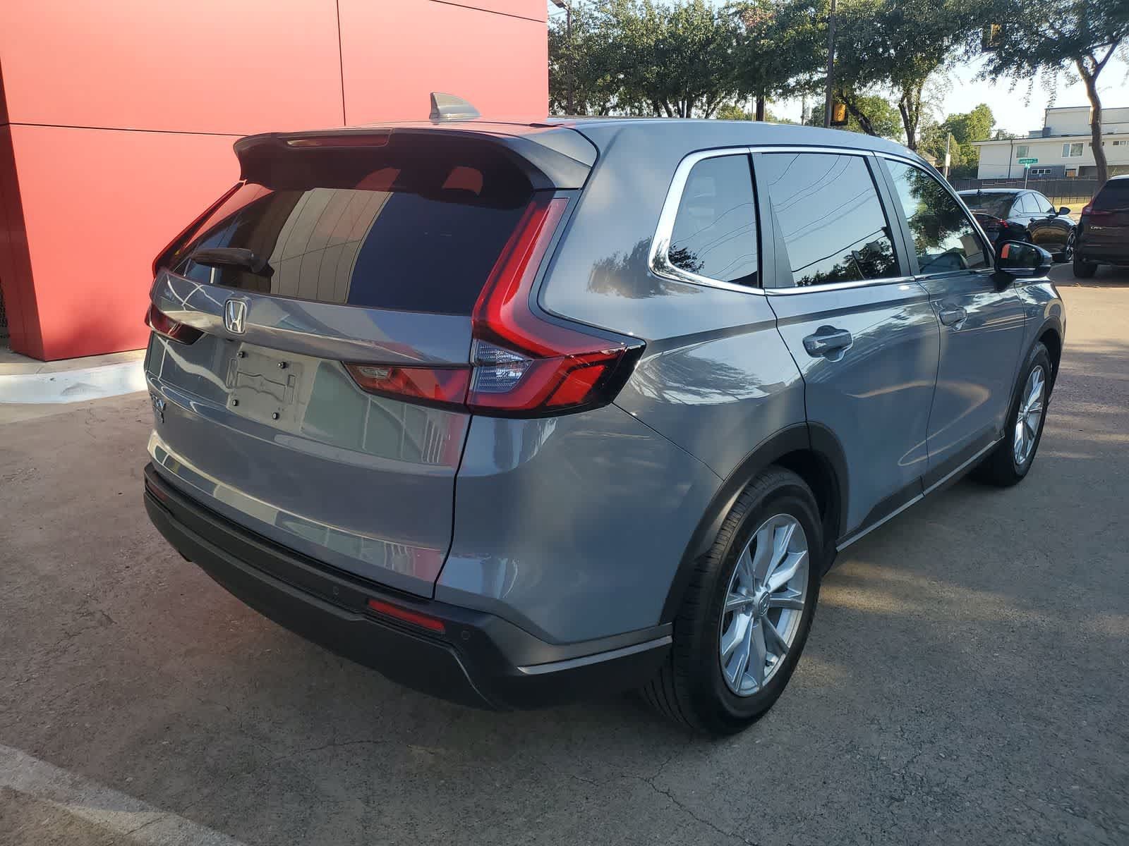 Used 2025 Honda CR-V EX-L image 6
