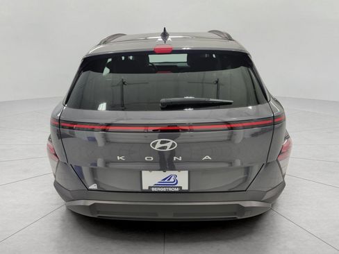 Used 2025 Hyundai Kona SEL FWD image 52