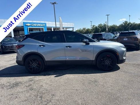 Used 2023 Chevrolet Blazer LT w/ Sound & Technology Package FWD image 2