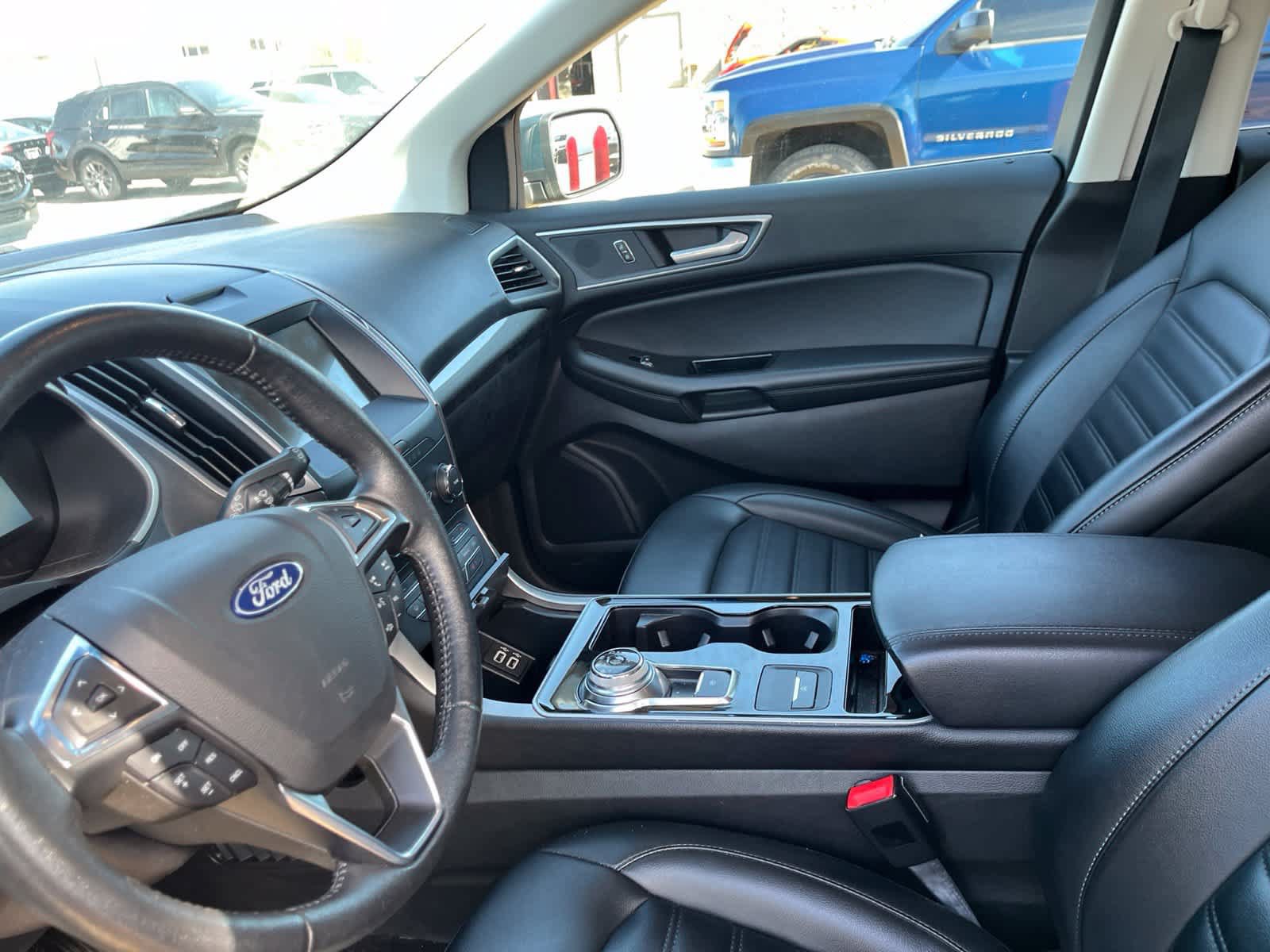 Used 2019 Ford Edge SEL w/ Equipment Group 201A AWD/4WD image 25