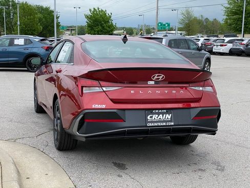 New 2026 Hyundai Elantra SEL Sport Premium FWD image 5