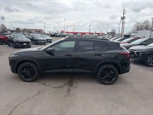 New 2026 Chevrolet Trax ACTIV w/ Driver Confidence Package image 3