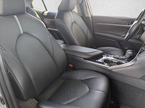 Used 2018 Toyota Camry XSE FWD image 22