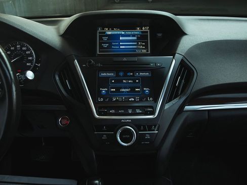 Used 2015 Acura MDX FWD image 25