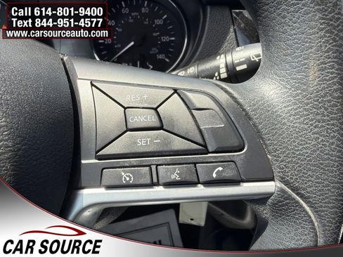 Used 2018 Nissan Rogue S FWD image 12