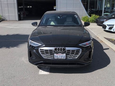 Used 2024 Audi Q8 e-tron Premium Plus w/ Premium Plus Package AWD/4WD image 3