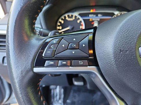 Used 2024 Nissan Altima 2.5 SR FWD image 11