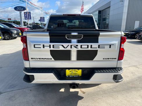 Used 2022 Chevrolet Silverado 1500 Custom w/ Rally Edition RWD image 4