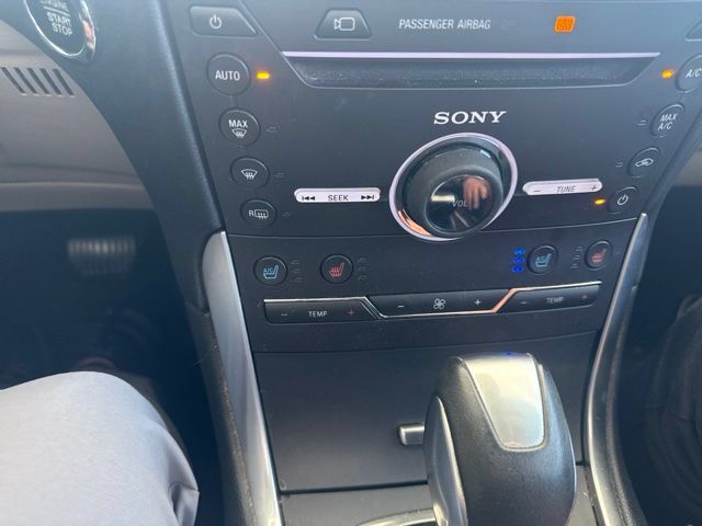 Used 2015 Ford Edge Titanium w/ Equipment Group 302A FWD image 21