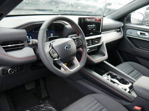 New 2026 Ford Explorer ST-Line w/ ST-Line Street Pack image 16
