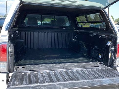 Used 2020 Toyota Tacoma TRD Off-Road w/ TRD Premium Off Road Package AWD/4WD image 26