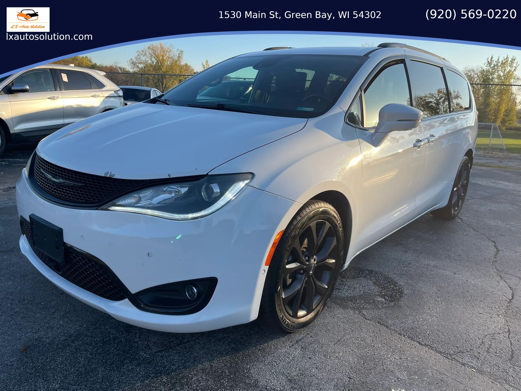 Used 2019 Chrysler Pacifica Limited FWD image 17