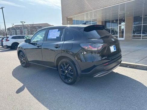 Certified 2024 Honda HR-V Sport image 2