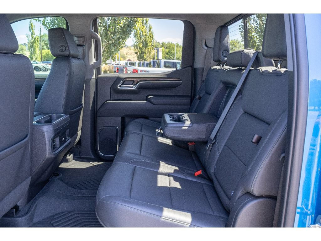 Used 2024 Chevrolet Silverado 1500 LT Trail Boss w/ LT Trail Boss Premium Package AWD/4WD image 13