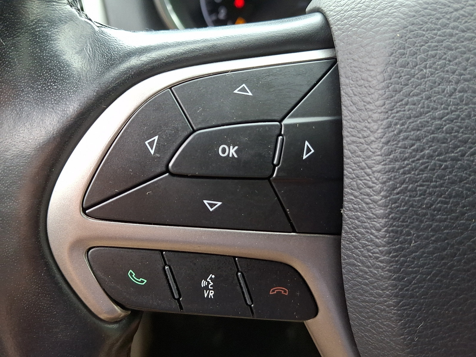 Used 2020 Jeep Grand Cherokee Limited AWD/4WD image 20