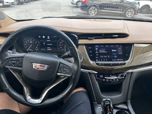 Used 2020 Cadillac XT6 Sport w/ Platinum Package AWD/4WD image 12