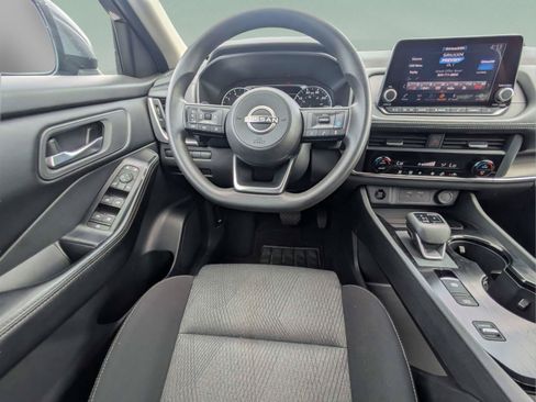 Used 2024 Nissan Rogue SV FWD image 13