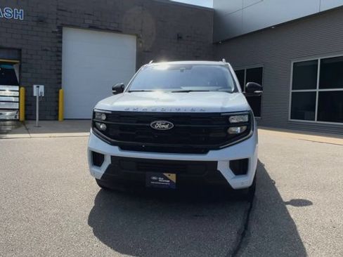 Certified 2025 Ford Expedition Max Active AWD/4WD image 4