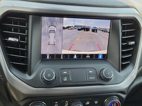 Used 2023 GMC Acadia AT4 w/ Technology Package AWD/4WD image 16