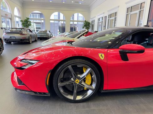 Used 2022 Ferrari SF90 Stradale image 33