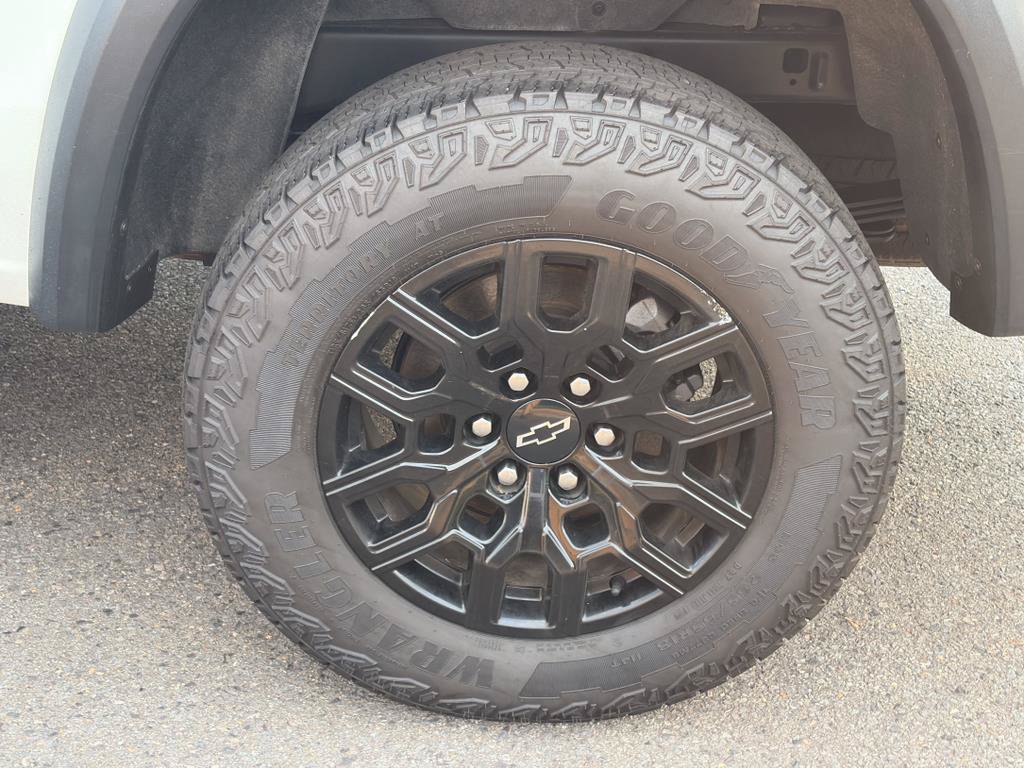Used 2023 Chevrolet Colorado Trail Boss w/ Advanced Trailering Package AWD/4WD image 27