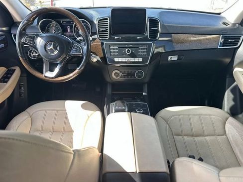Used 2018 Mercedes-Benz GLS 450 4MATIC w/ Premium Package image 23