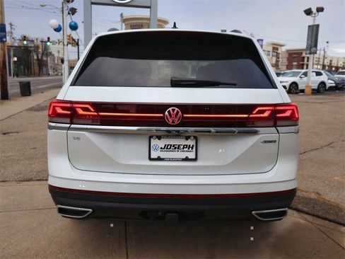 New 2026 Volkswagen Atlas SE AWD/4WD image 4