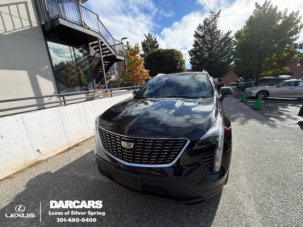 Used 2023 Cadillac XT4 Luxury w/ Cold Weather Package AWD/4WD image 1