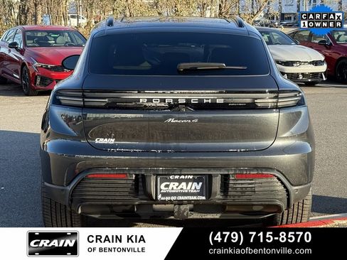 Used 2024 Porsche Macan 4 Electric image 6