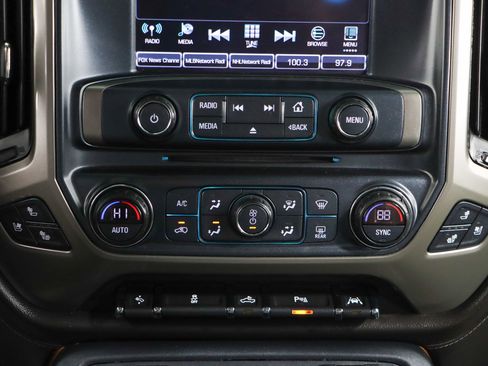 Used 2017 Chevrolet Silverado 1500 High Country image 21