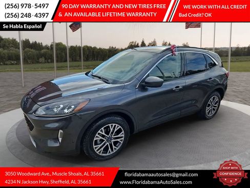 Used 2020 Ford Escape SEL image 2