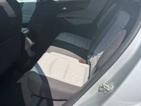 Used 2021 Chevrolet Equinox LT AWD/4WD image 7
