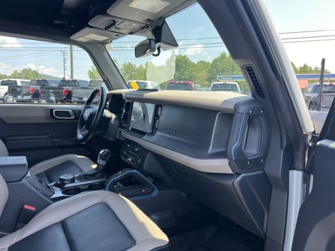Certified 2024 Ford Bronco Wildtrak image 12