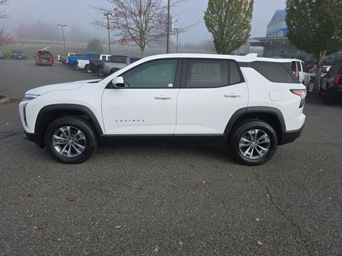 New 2025 Chevrolet Equinox LT image 3